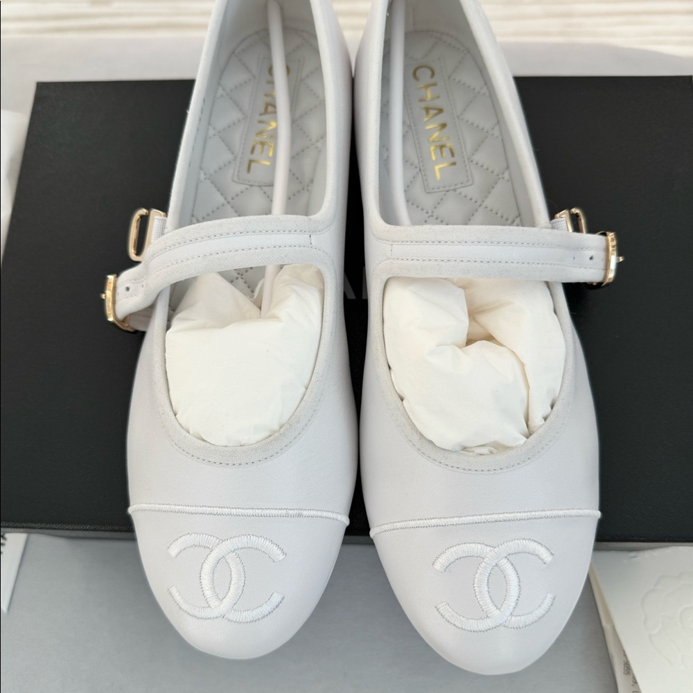 Chanel Mary Jane Flat Ballerinas Size 40